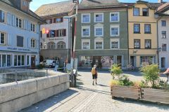 LIV_20260826_113738_211
